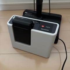 SHARP コードレス　掃除機の画像