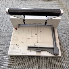 PLUS PK-513L 裁断機 A4対応 ホワイトの画像
