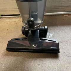 TWINBIRD サイクロンスティッククリーナー　2023年製　TC－EA54　一か月保証付き　【リサイクルショップ道楽屋】の画像