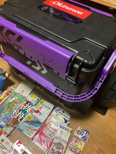 DAIWA タックルボックス　鏡牙　TB5000 DAIWAロッドスタンド付き
