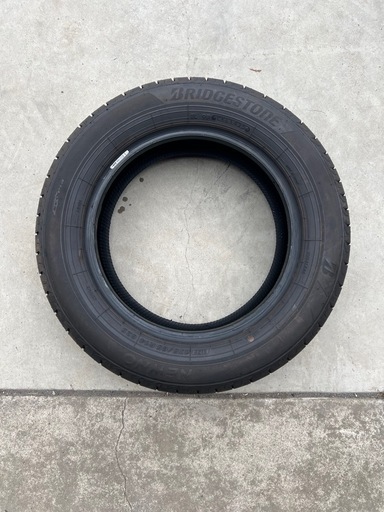 新品外した中古タイヤ175/65R14 82S 年製2025