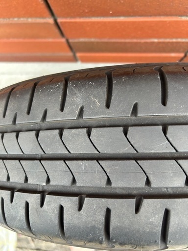 【話中】
軽自動車用 15インチタイヤホイール4本セット 165/60R15 ブリヂストン 2024年製