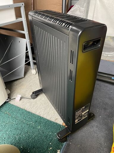 山善 オイルレスヒーター DOL-J12E(B) 2025年