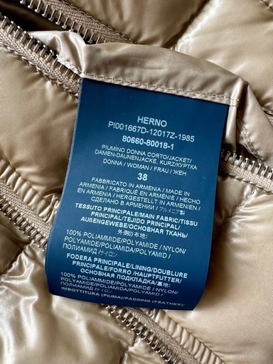 【極美品】Herno ヘルノ ウルトラライト ボンバー ジャケット