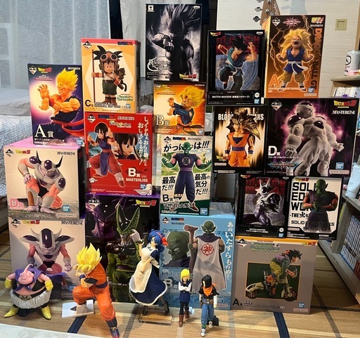 ドラゴンボール フィギュア22点＋LED付きガラス棚セット