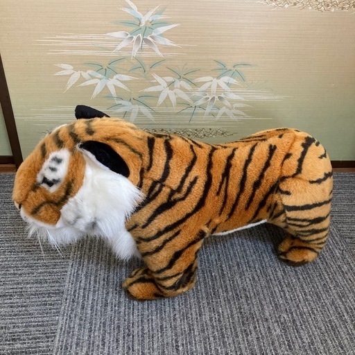 ぬいぐるみの三英 ★ トラ　ぬいぐるみ　希少