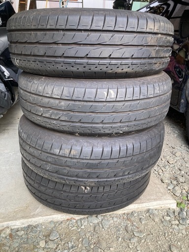 ブリヂストン LUFT RVⅡ 205/65R16 8.5分山 2024年