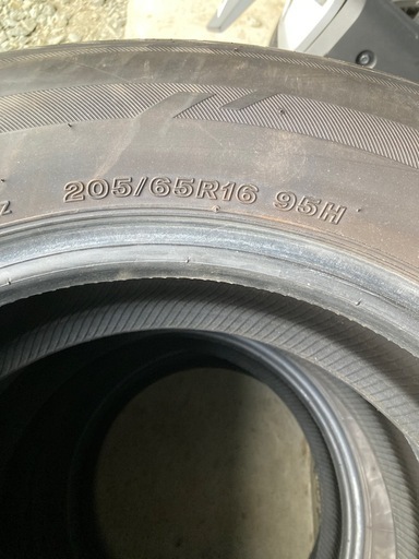 ブリヂストン LUFT RVⅡ 205/65R16 8.5分山 2024年 ブリヂストン LUFT RVⅡ 205/65R16 8.5分山 2024年 (ArrowWing) 上盛岡