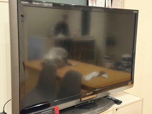 テレビ　50型