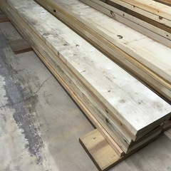 4/26まで！長さ2mほどの幅広2×10材の画像