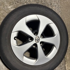 トヨタ15インチ純正タイヤホイールの画像
