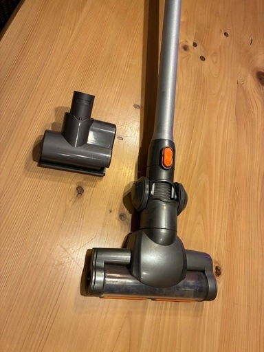 ダイソン　掃除機　ジャンク ダイソン掃除機【ジャンク品】 (Chi) 高鷲の生活家電《掃除機》の中古
