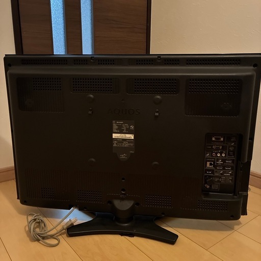 SHARP AQUOS液晶テレビ2011年製LC-32E9 ((株)プラス) 白石のテレビ
