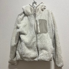 【ジャンク】レディース冬物・スウェット4点まとめ（ワークマン/earth/GU/NIKE）の画像