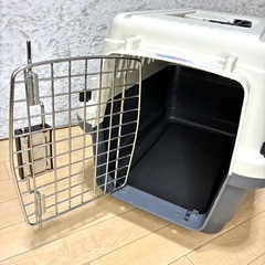 価格相談有り　犬　猫　クレート　小型犬、中型犬用　キャリーケース　ペットの画像