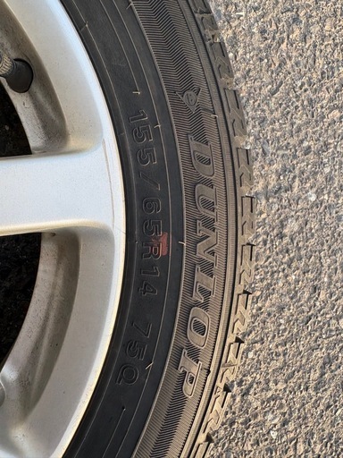 スタッドレスタイヤ　155/65R14