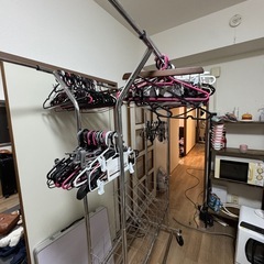 【4/25まで限定】ハンガーラック＋ハンガー大量セット 自宅引取限定の画像