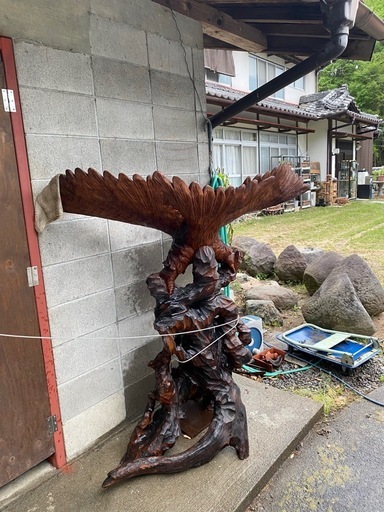 木彫り　鷹　美術品