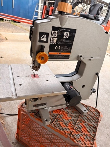 RYOBIの卓上バンドソー帯鋸100v