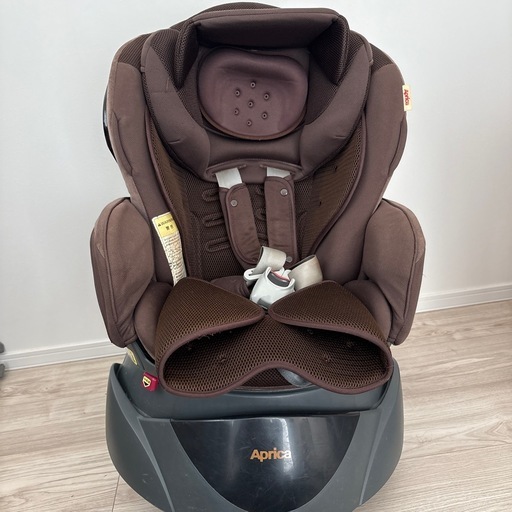 チャイルドシートaprica 中古、美品 アップリカ（Aprica） チャイルドシート フラディアプラス ISOFIX