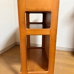 木製ワゴンの画像