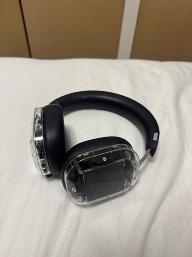 箱あります　mondo  ヘッドホン