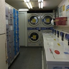 コインランドリー、コインロッカー店舗の清掃ですの画像