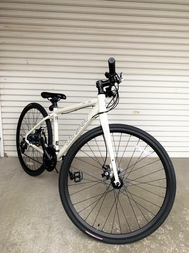 1/4ページ LOUIS GARNEAU ルイガノ LGS-TR LITE EA クロスバイク ホワイト 自転車 1/4ページ