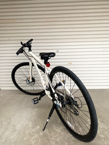 1/4ページ LOUIS GARNEAU ルイガノ LGS-TR LITE EA クロスバイク ホワイト 自転車 1/4ページ
