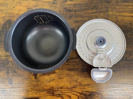 ☆【美品】SHARP ジャー炊飯器 3合炊 KS-CF05E-W 2024年製