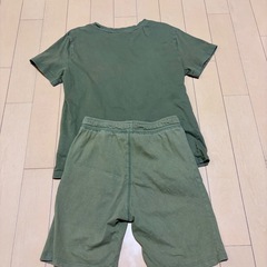 恐竜　セットアップ　H&M 120相当の画像