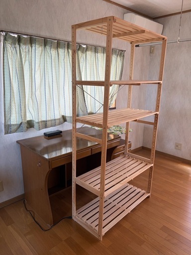 収納棚、ダイニングテーブルなど