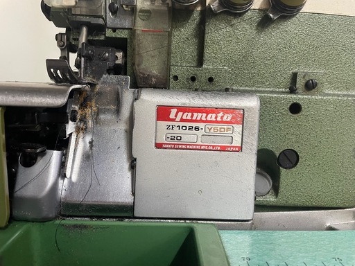 工業用ロックミシン ヤマト Yamato ZF1026 Y5DF ジャンク 本体のみ 工業用ロックミシン ヤマト Yamato ZF1026 Y5DF ジャンク 本体のみ