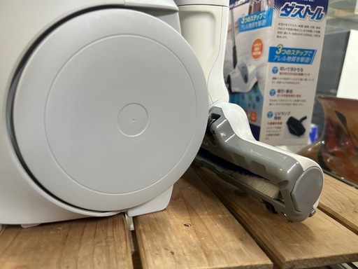 2024年製　Panasonic 紙パック掃除機
