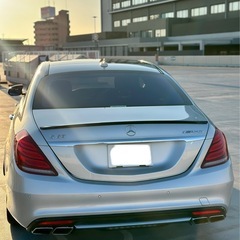 ベンツs63AMGロングの画像