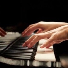 ピアニスト募集(TikTok、YouTubeで伴奏、ソロ演…