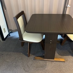 決まりました【美品】ダイニングテーブルセット　椅子2脚の画像