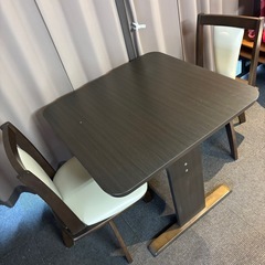決まりました【美品】ダイニングテーブルセット　椅子2脚の画像