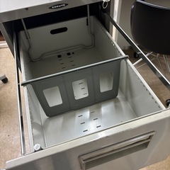 コクヨ書庫3段引出しの画像