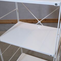 無印良品(MUJI)の人気の5段スチールユニットシェルフです！2人暮らしに最適なスッキリとしたデザインのオープンラックです♪インダストリアルモダンなインテリアのアクセントにおススメです！ の画像