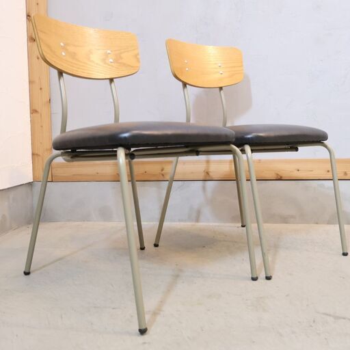 市場家具(ICHIBA)のDrip Cafe Chair (ドリップカフェチェア)2脚セットです。小ぶりで可愛らしいレトロなサイドチェア♪食卓用にはもちろん、デスク用など子供部屋にもオススメです♪