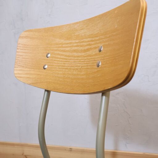 市場家具(ICHIBA)のDrip Cafe Chair (ドリップカフェチェア)2脚セットです。小ぶりで可愛らしいレトロなサイドチェア♪食卓用にはもちろん、デスク用など子供部屋にもオススメです♪ 市場家具(ICHIBA)のDrip Cafe Chair (ドリップカフェチェア)2脚セット