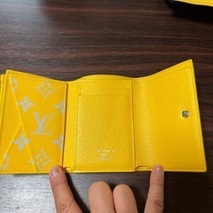 ビトン　財布
の画像