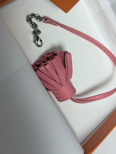エルメス HERMES カルメンチータ しおり、ブックチャーム、バックチャーム