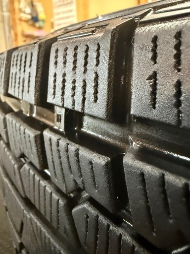 225/70R16 アルミ付スタッドレス【シーズンオフ価格】