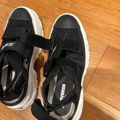 CONVERSE REACT 2.0 ブラックサンダルサイズ25.0センチの画像