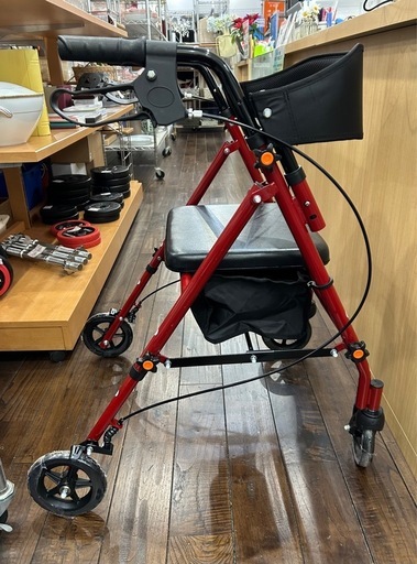 ★【BTYJLEBE】歩行車　歩行器　レッド　未使用品　　?自社配送代引き可?※現金、クレジット、スマホ決済対応※  