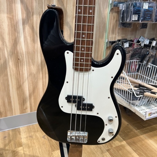 【トレファク神戸南店】BARCLAY エレキベースです‼︎【取りに来られる方限定】