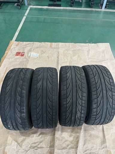 ダンロップ　225/40/R18 夏タイヤ4本