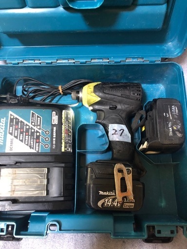 マキタ 14.4V充電式インパクトドライバー TD133D中古品